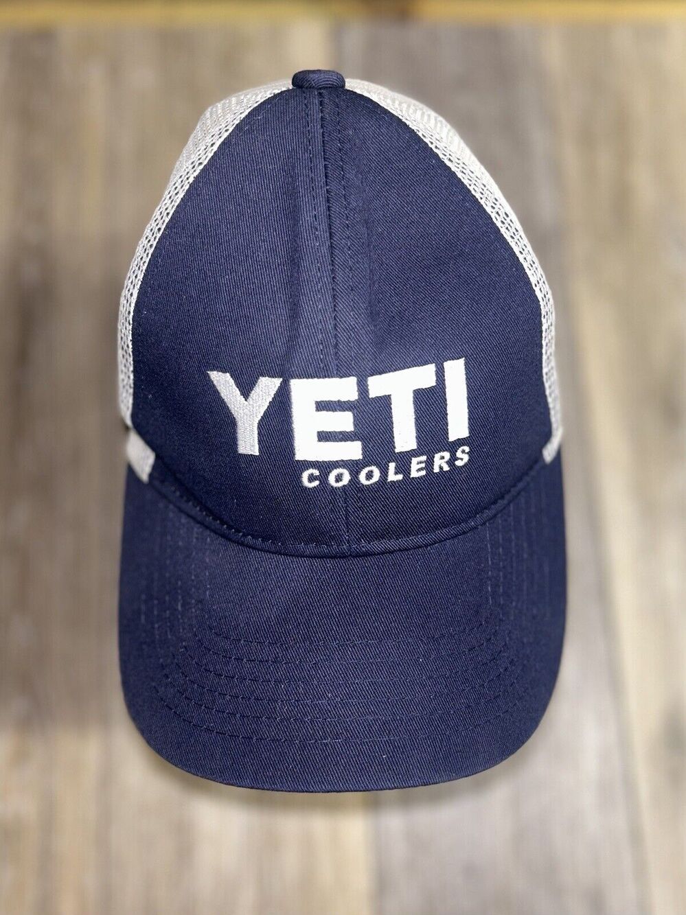 Yeti Coolers Classic Navy Blue White Snapback Mesh Hat Cap Adjustable One Size